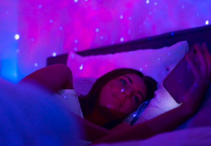 projektor gwiazd do łóżka